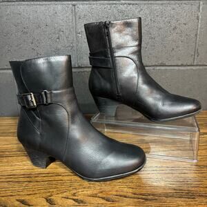 Michelle D Black Leather Ankle Boots Buckle Strap Side Zip Low Heel Women’s 9.5